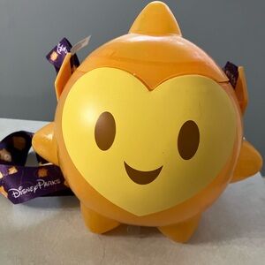 Disney Wish movie STAR drink sipper, Lights up! Brand new, never used